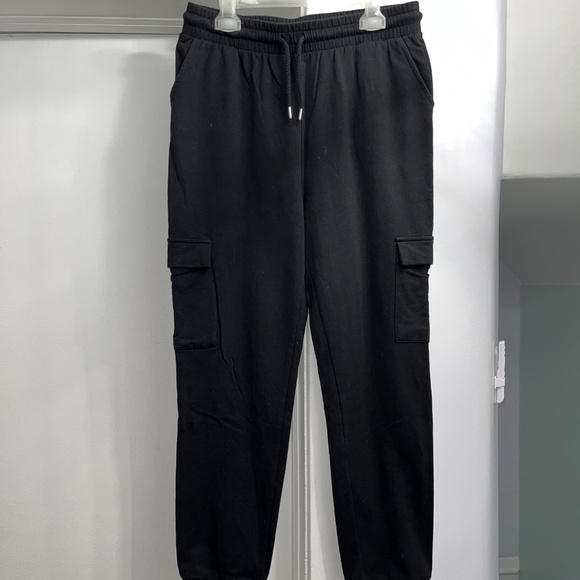 Twik by Simons cozy cotton cargo joggers with 4 pockets, M, black. - Picture 2 of 16